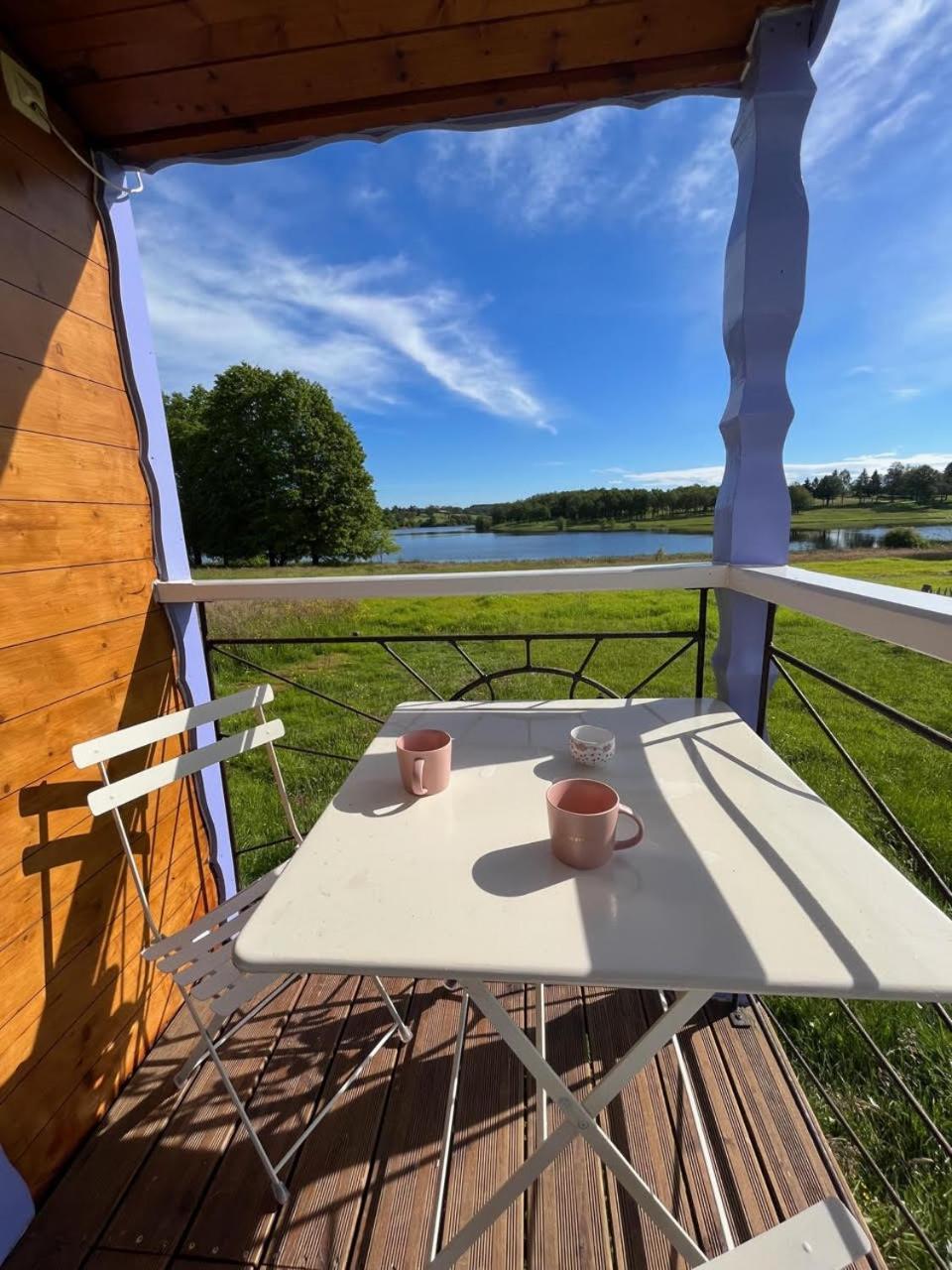 Les Logements Insolites De La Base Nautique Verneuil  외부 사진